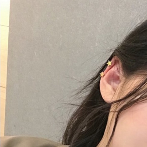 Moon Star Pearl Lighting ear cuffs earrings - Picture 3 of 8